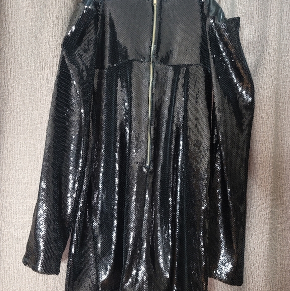 Prettylittlething Mini strapless sequins dress - Picture 13 of 17